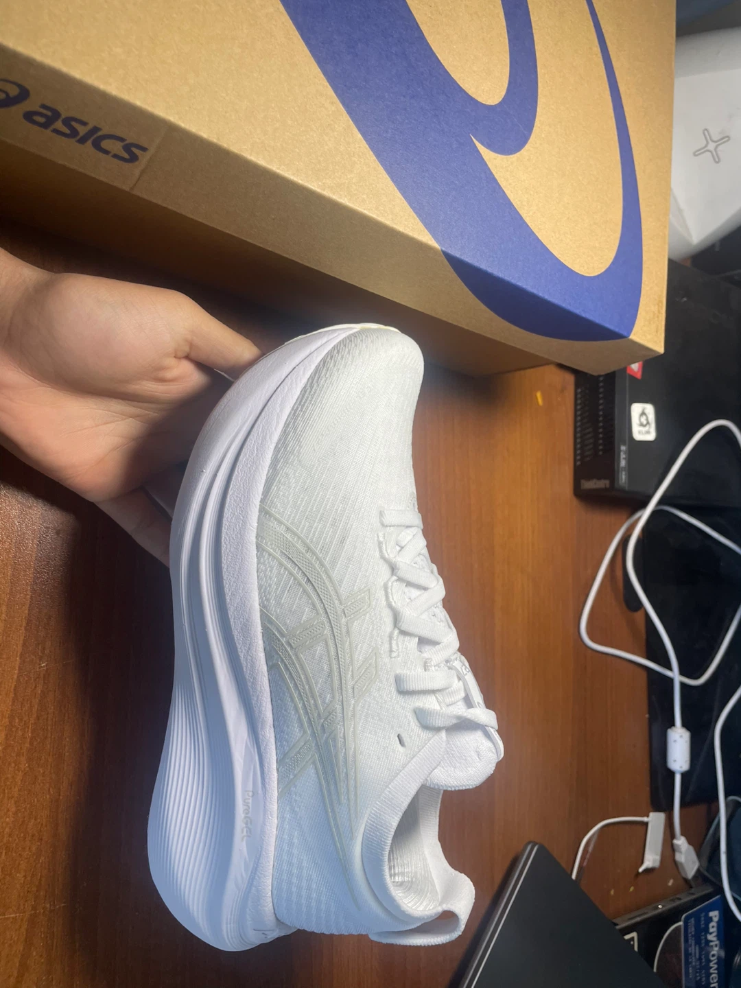 ASICS GEL-NIMBUS 27
