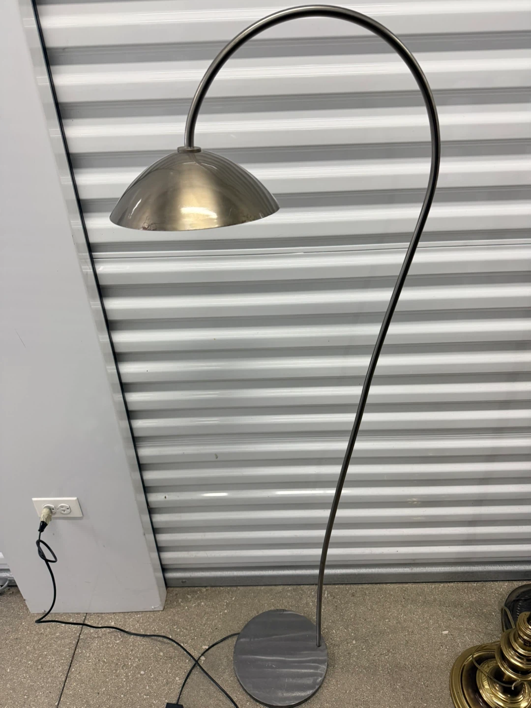 Vintage MCM Modern Arc Floor Lamp - photo 3