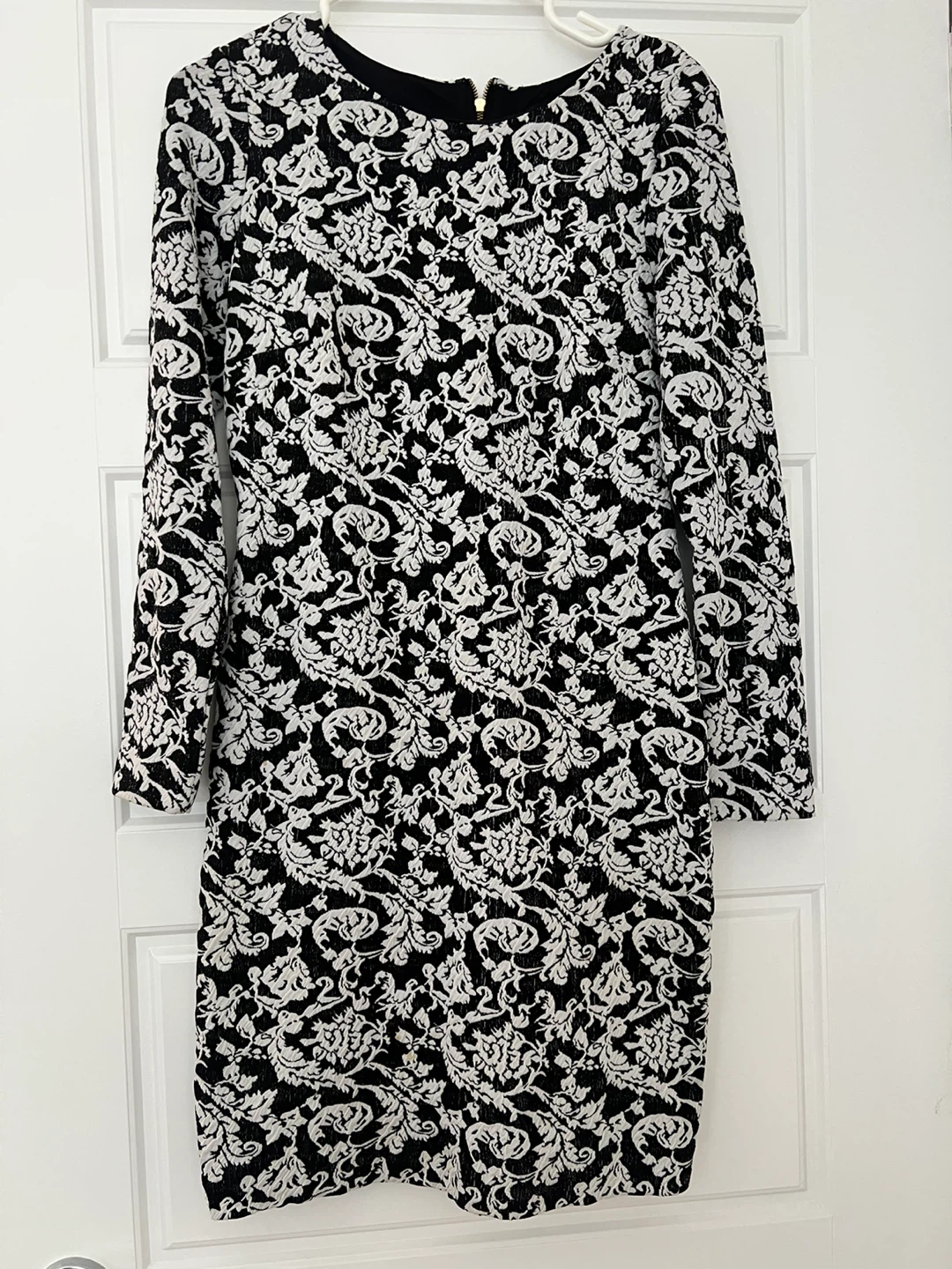 Dynamite Black & White Floral Print Dress Size M