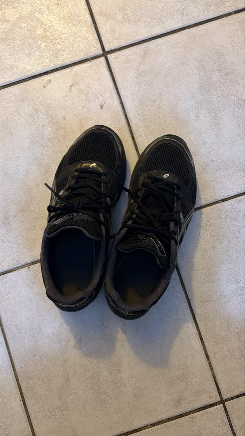 ASICS Black Running Shoes - photo 3