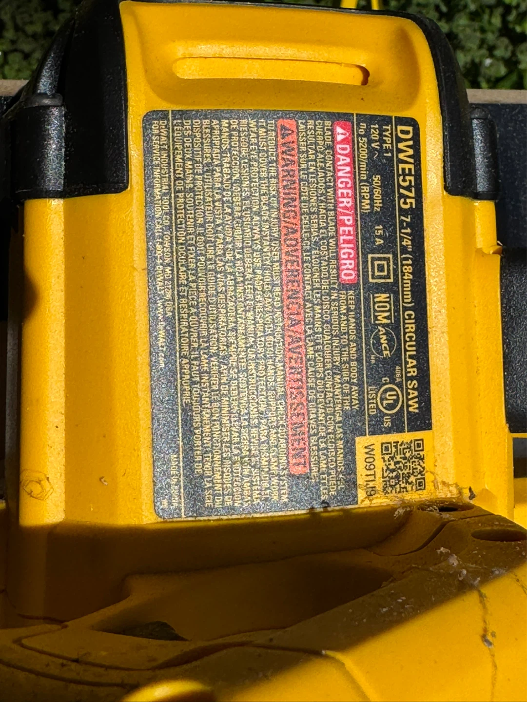 DEWALT DWE575 7-1/4" Circular Saw - photo 3