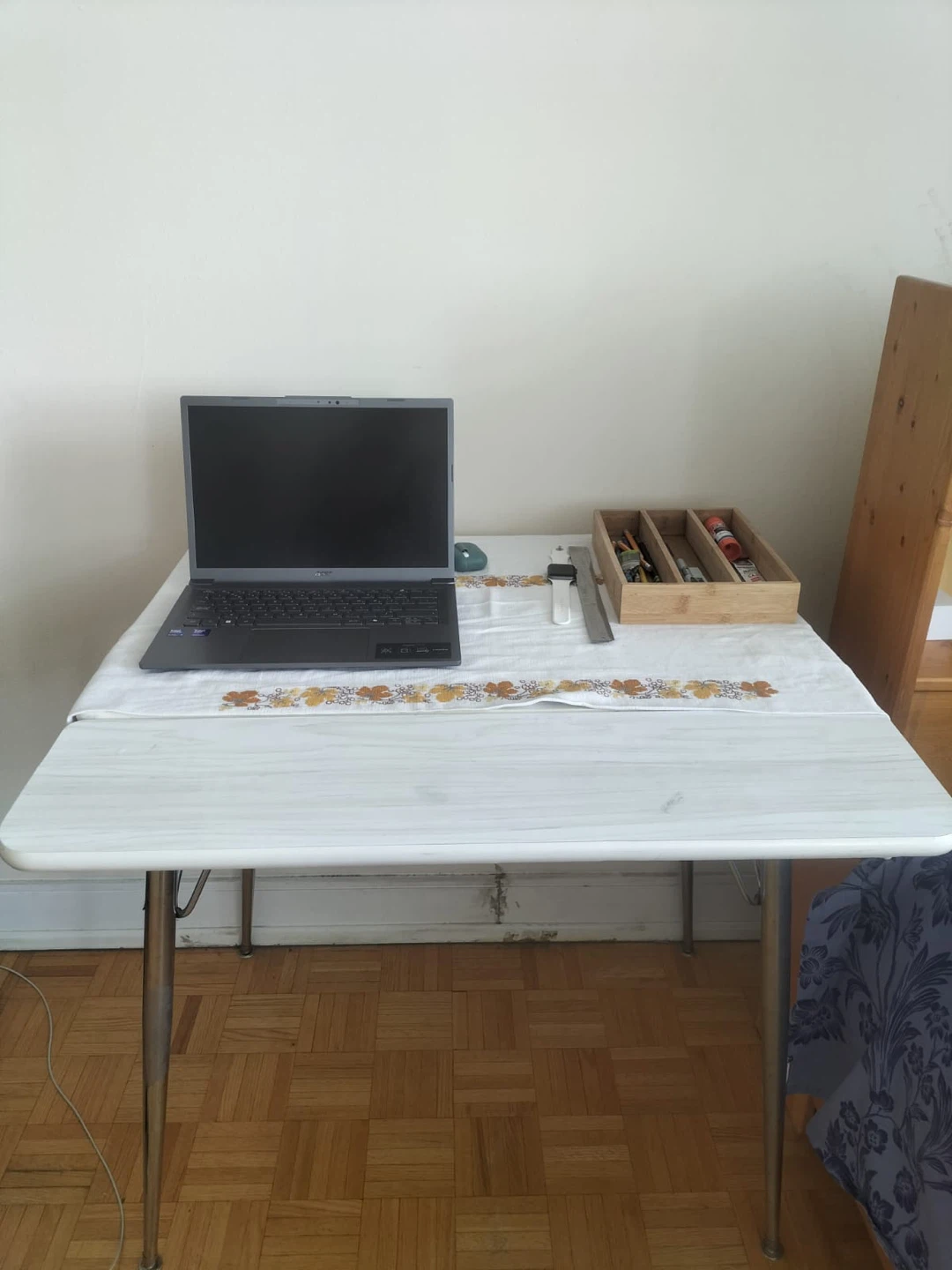 Expandable Study table with revolving Chair with Wheels - photo 2