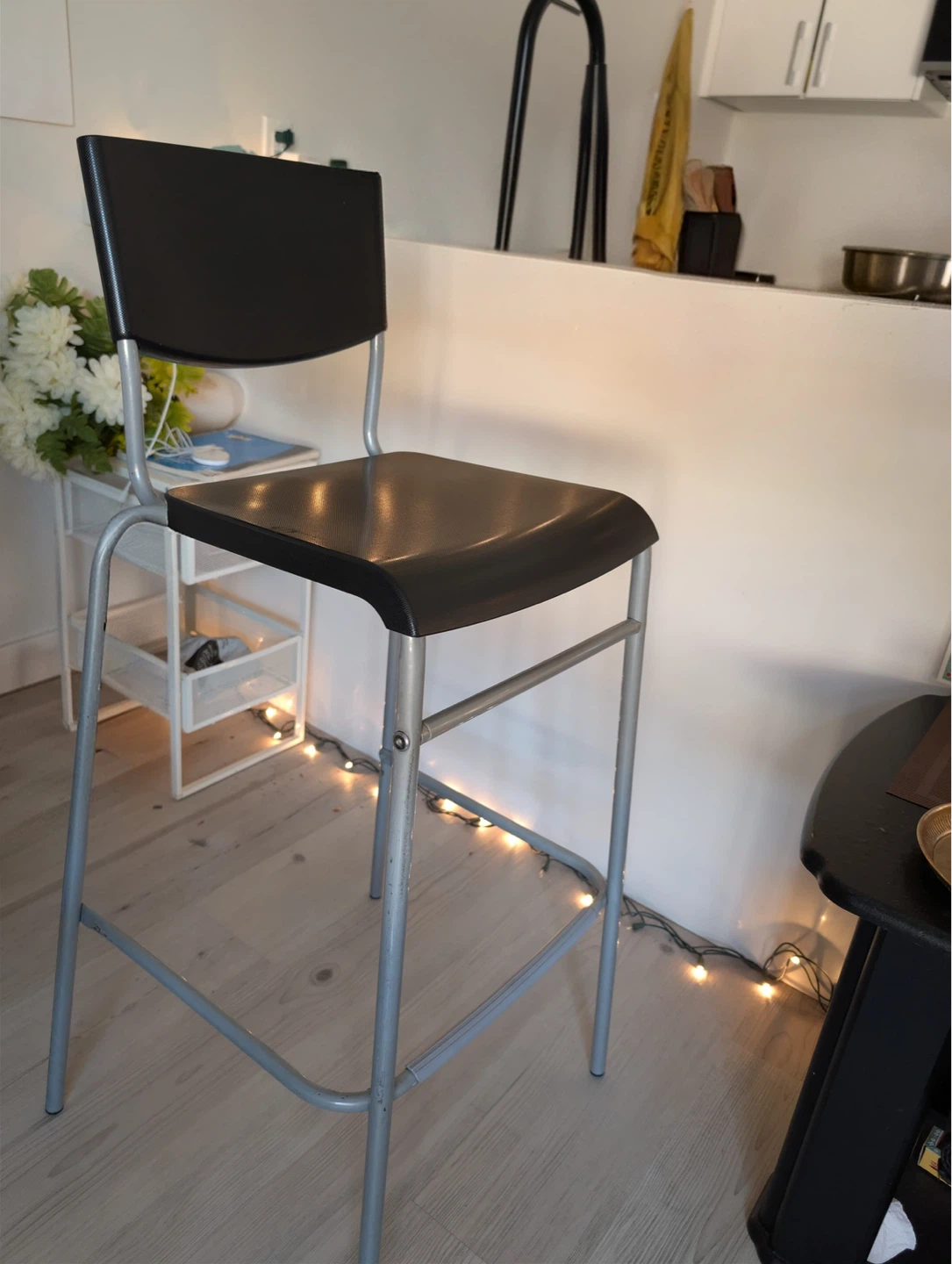 1 IKEA STIG Bar Stool