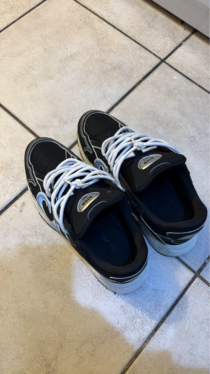 Dior B30
