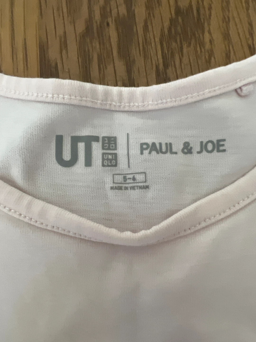 Uniqlo UT Paul & Joe Graphic T-Shirt Pink Cats Size 3-4 - photo 3