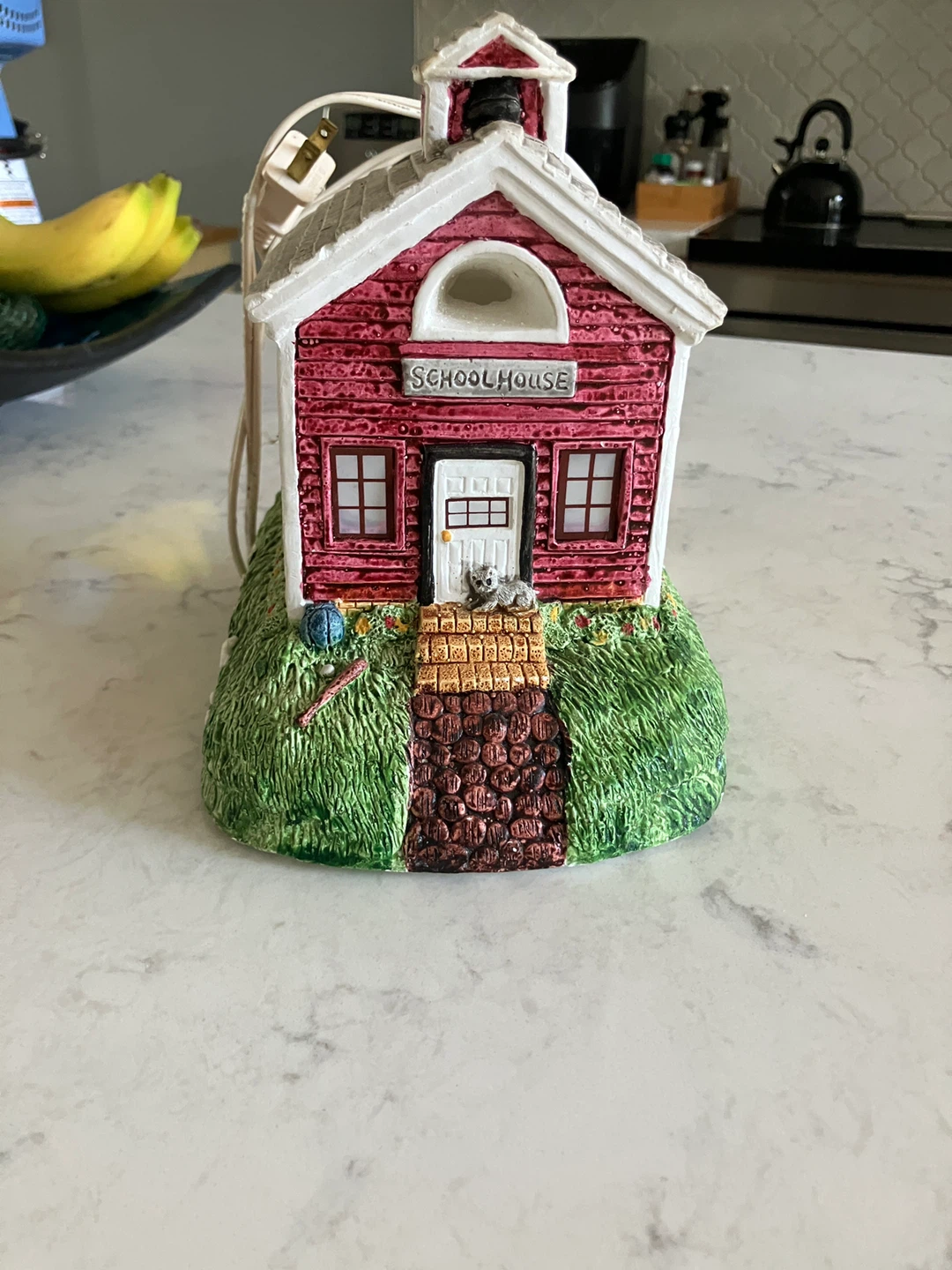 Christmas Village Houses and Figurines - photo 3