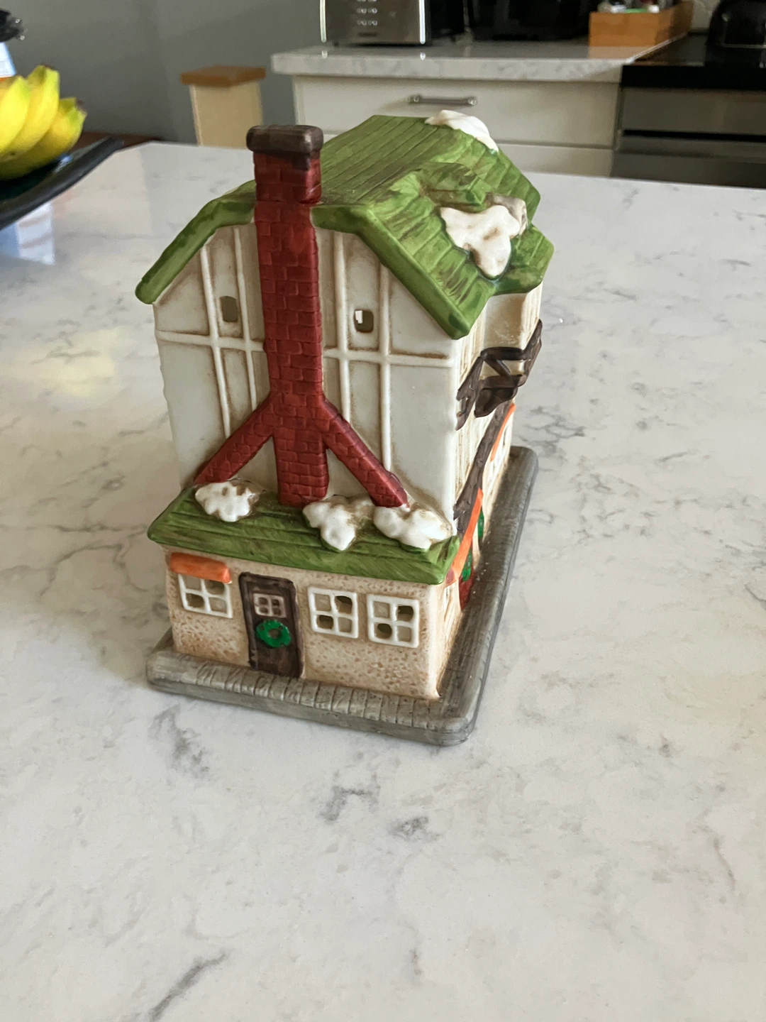 Christmas Village Houses and Figurines - photo 5
