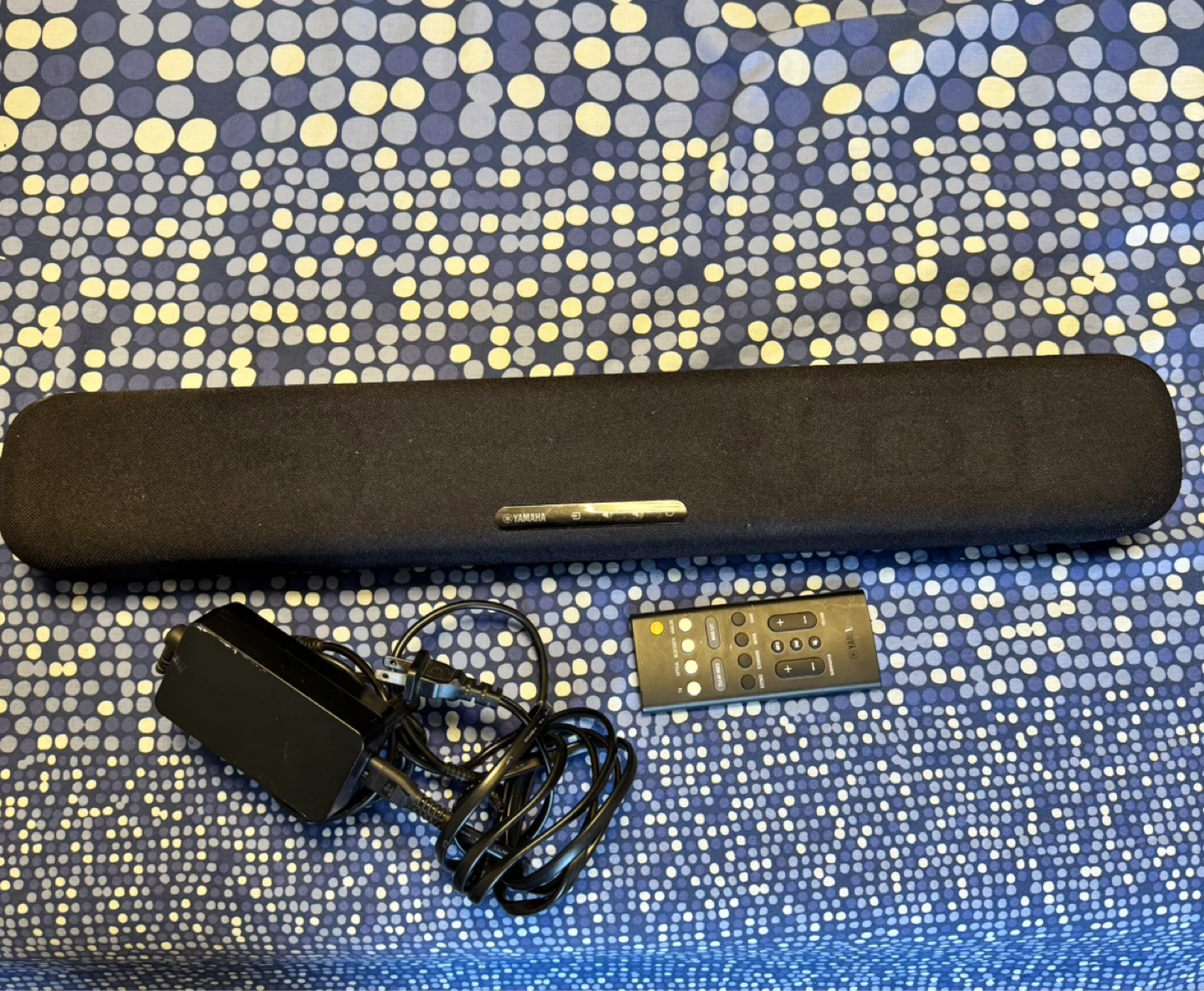 Yamaha Soundbar with Remote and Power Adapter - photo 2