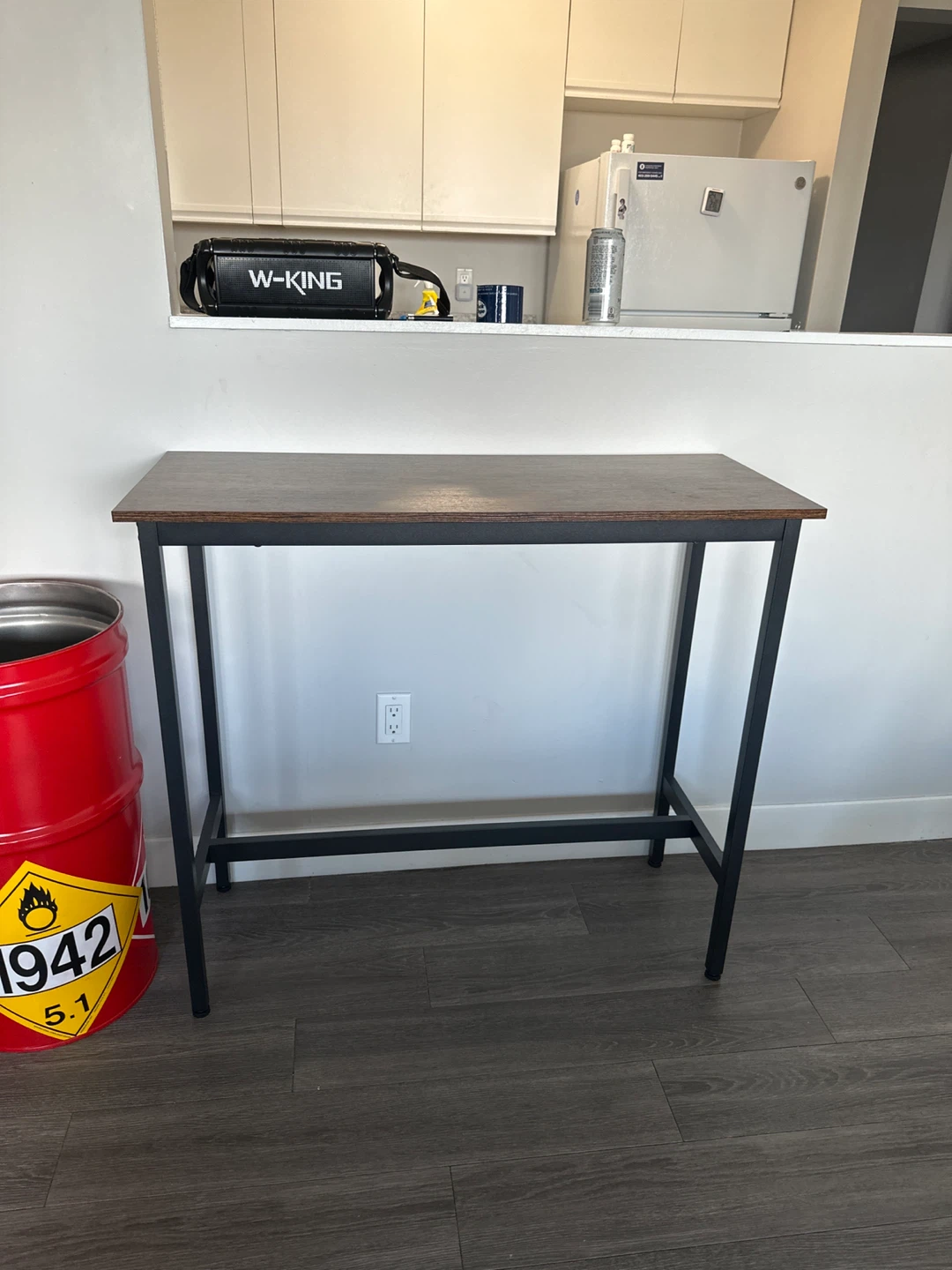 Bar table