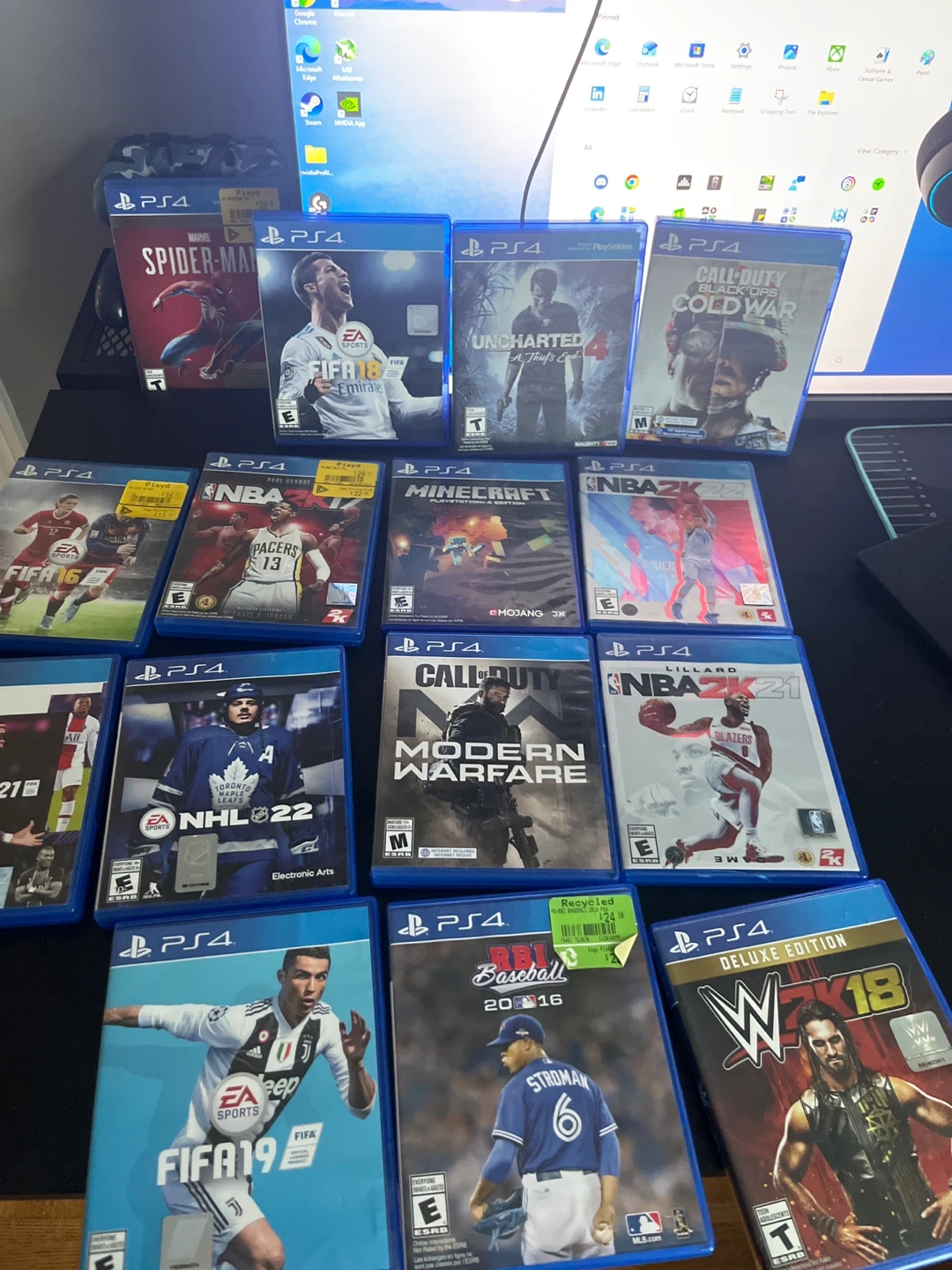 PlayStation 4 PS4 Games Bundle with Controllers - photo 2