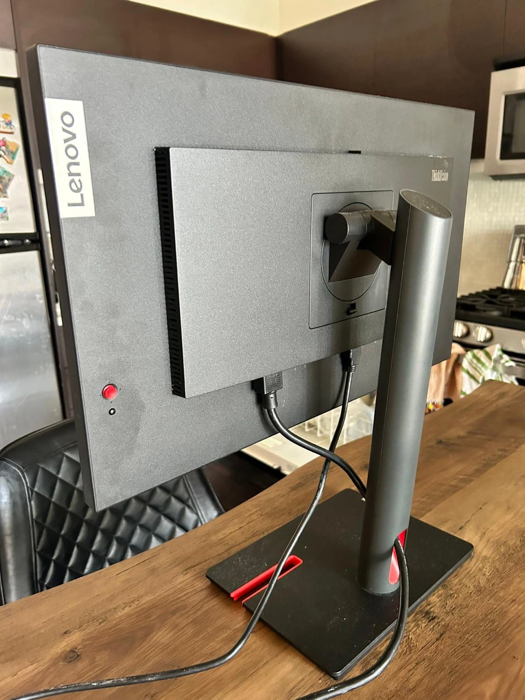 24 inch Lenovo ThinkVision Monitor - photo 2