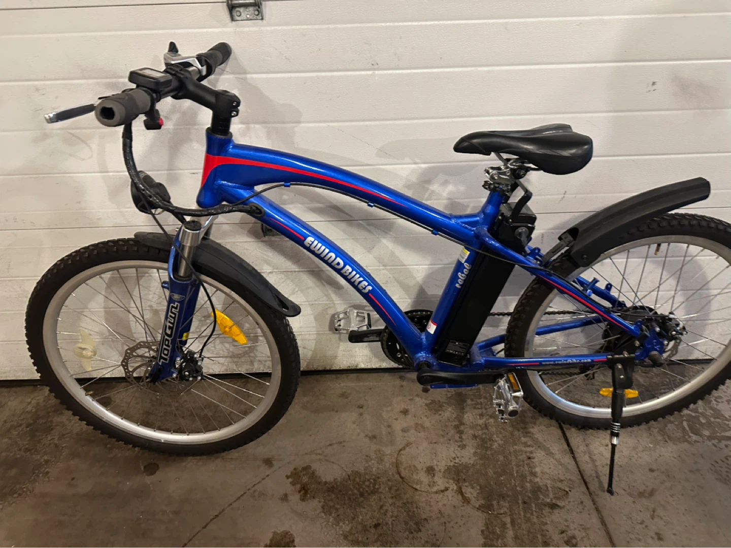 EBIKE.  19 inch frame. New but never ridden.
