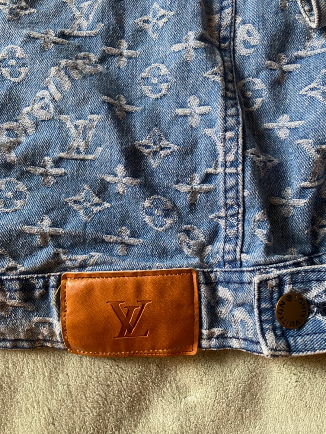 Louis Vuitton x Supreme Denim Jacket - photo 4