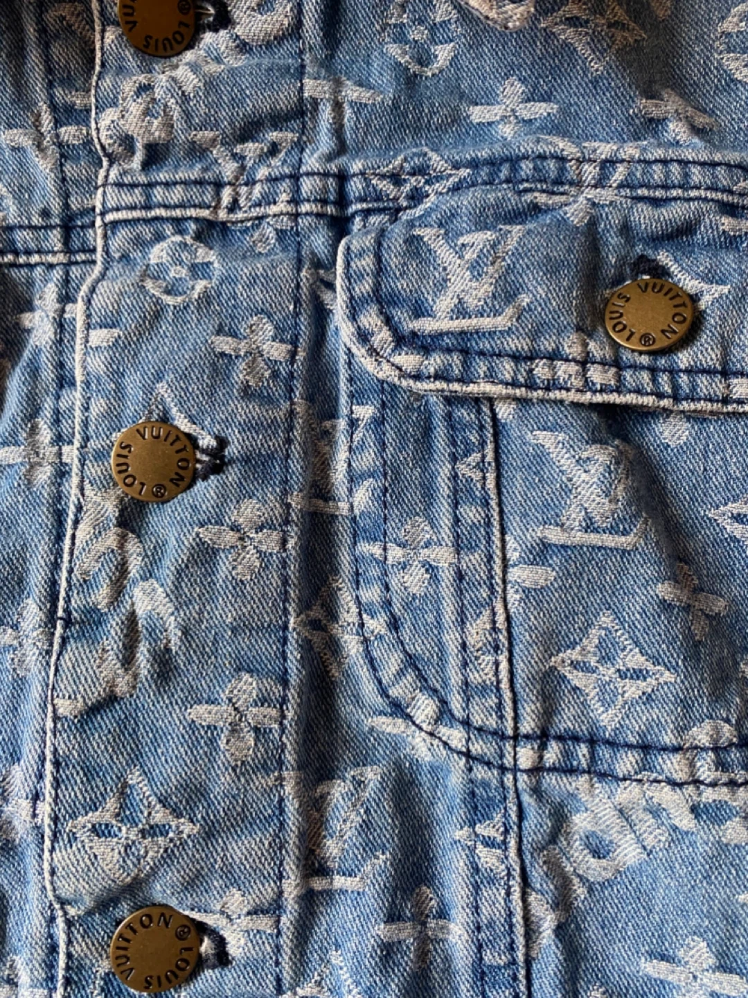 Louis Vuitton x Supreme Denim Jacket - photo 2