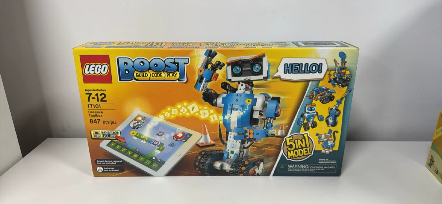 LEGO BOOST Creative Toolbox Building Set 17101