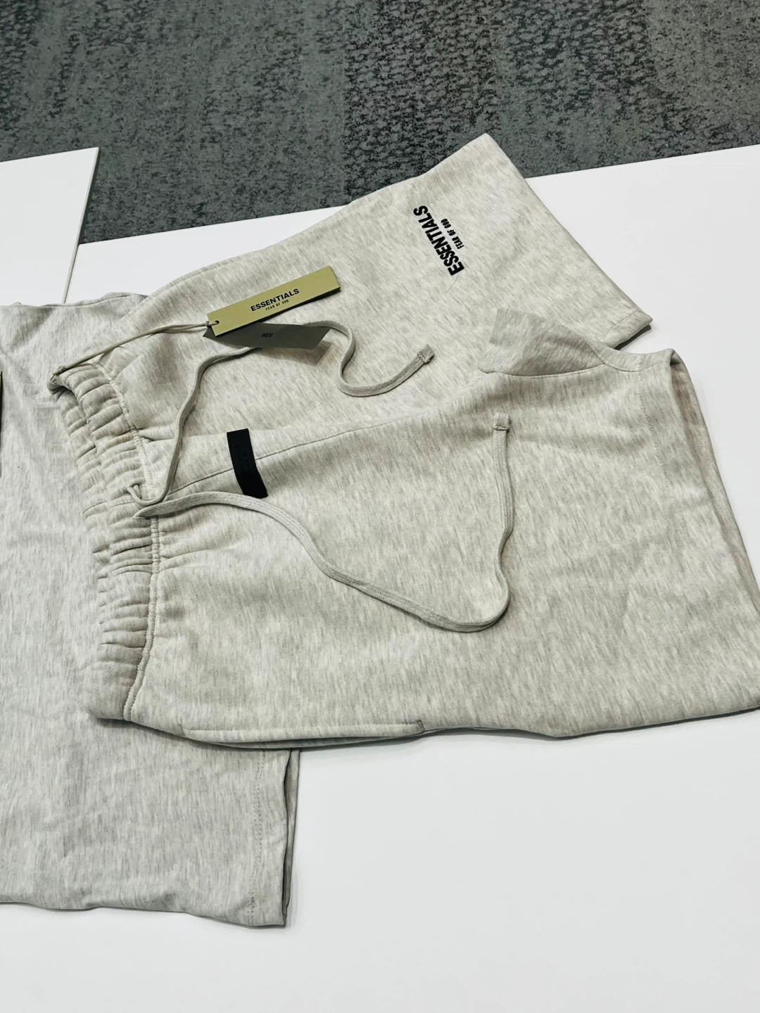 ESSENTIALS Fear of God Grey set t shirt and shirt - photo 2