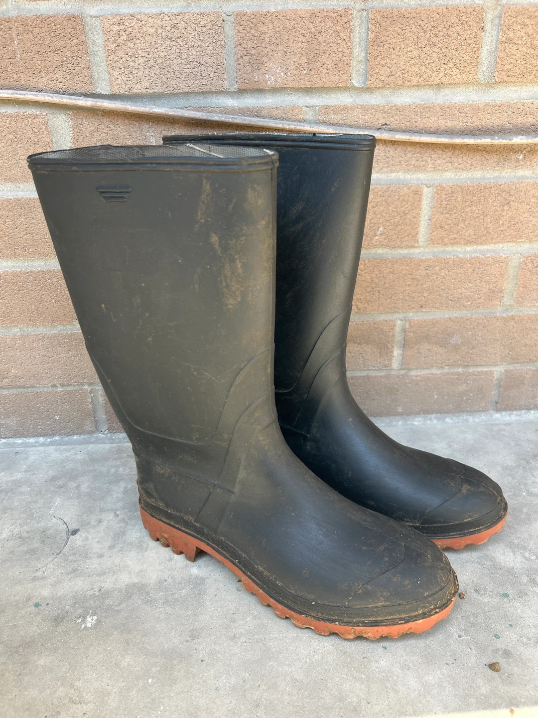 Black Rubber Rain Boots Size 9