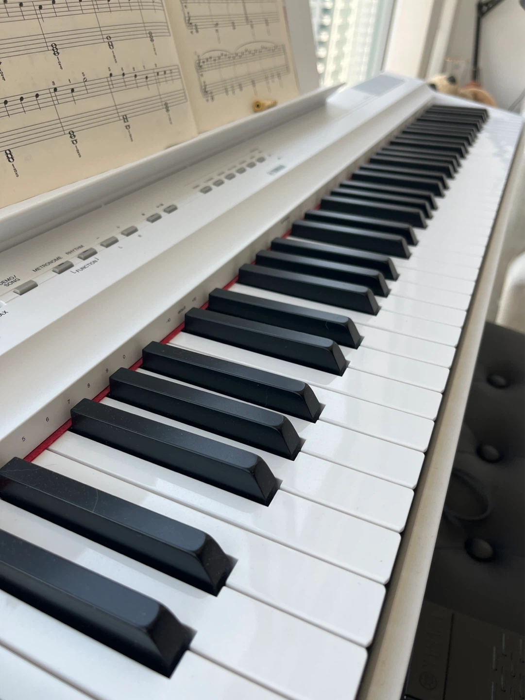 Yamaha P125 Digital Piano with Stand, bench and Pedal - photo 3
