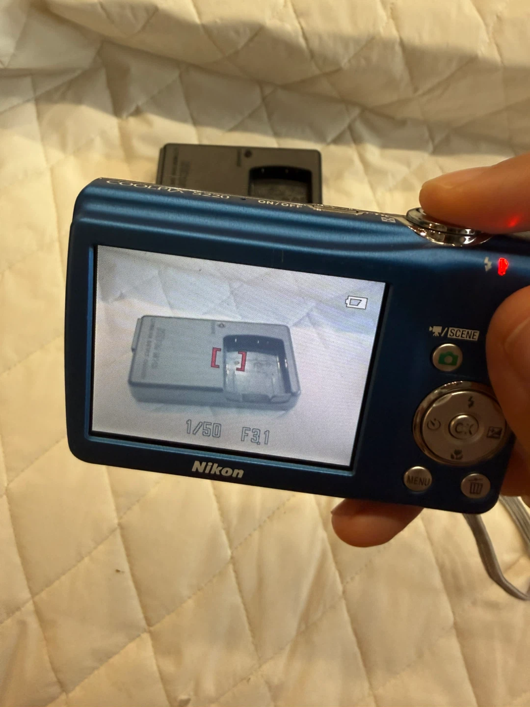 Nikon COOLPIX S220 Digital Camera - Blue - photo 2