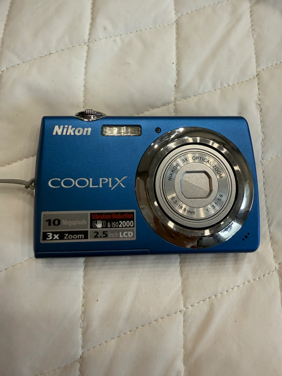 Nikon COOLPIX S220 Digital Camera - Blue