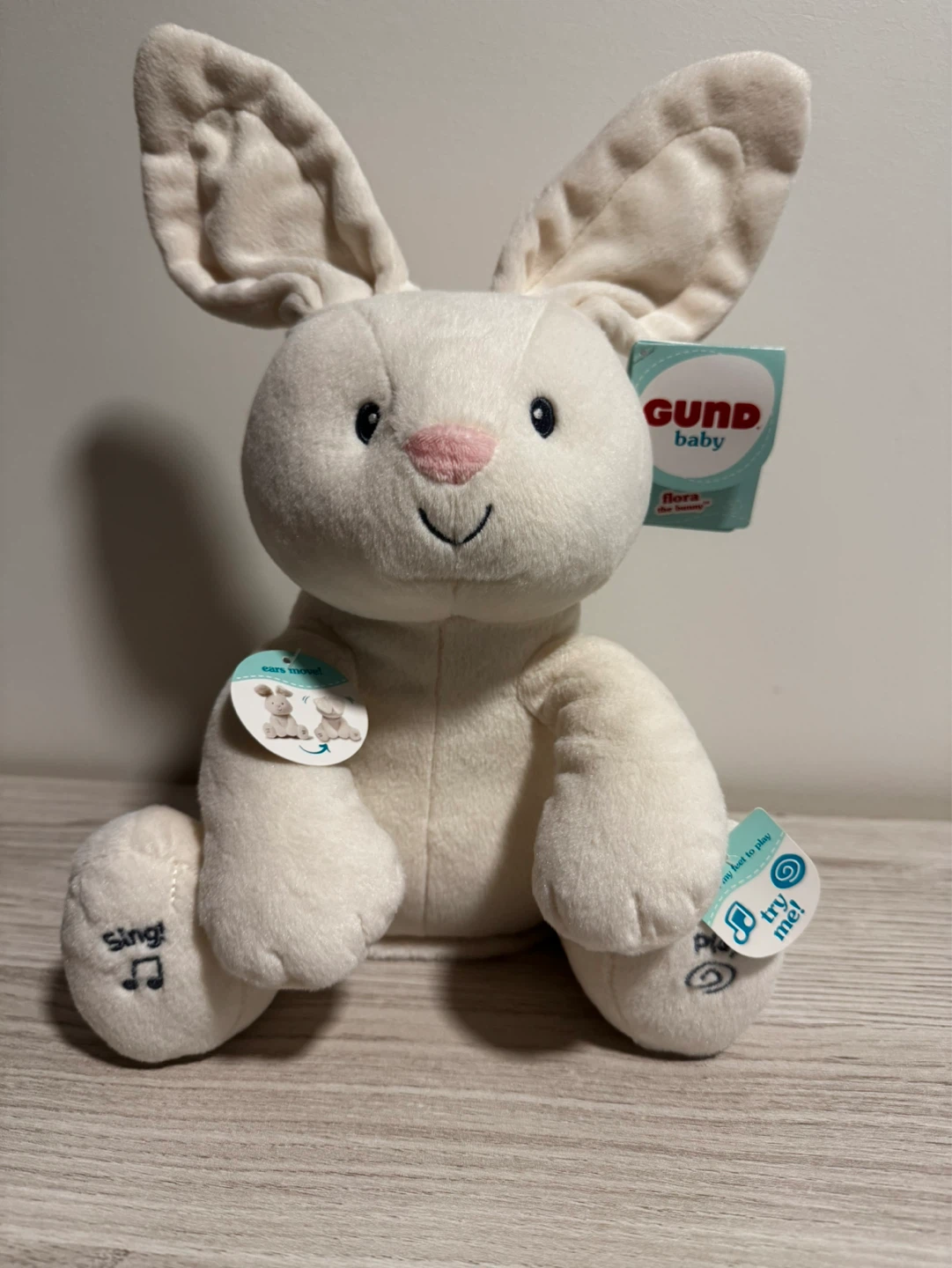 （brand new)GUND Baby Flora the Bunny Plush Toy