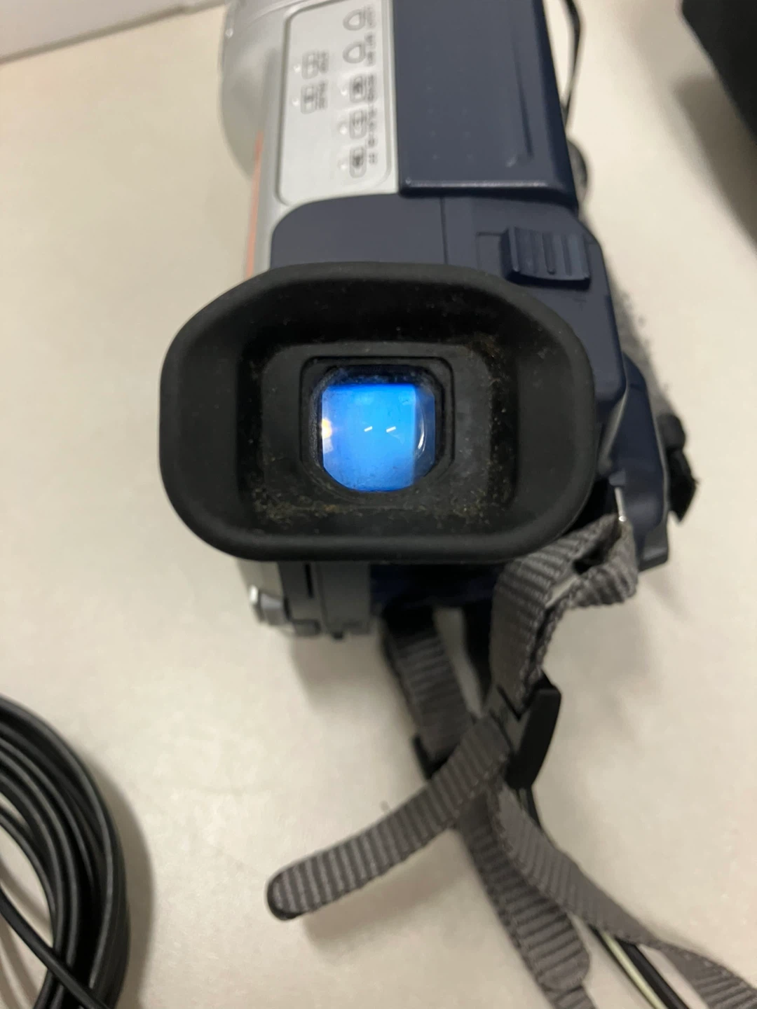 Sony Handycam camcorder video 8/hi8 Night Vision CCD-TRV318. - photo 4
