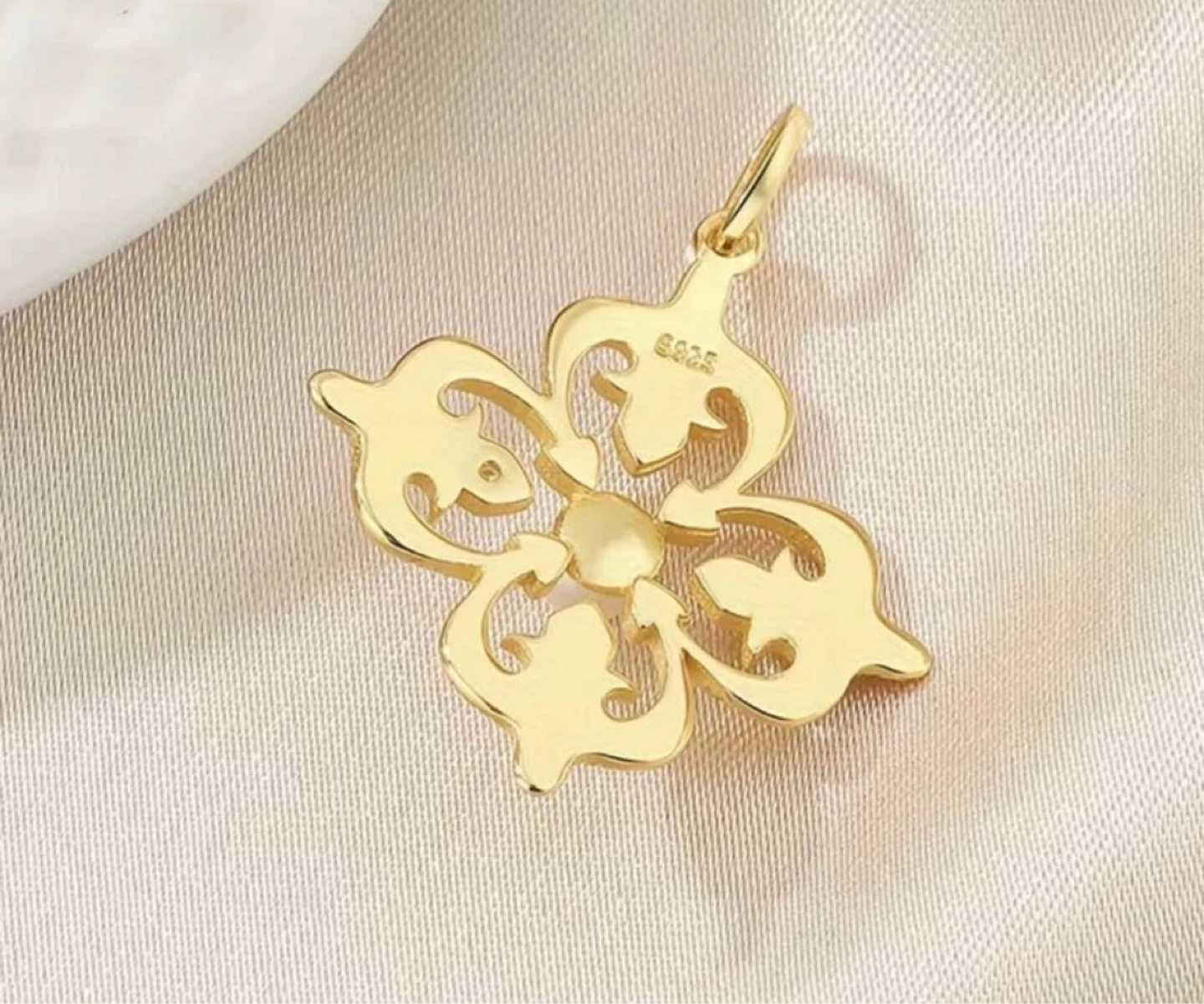 Gold-Tone Pearl and Crystal Pendant - photo 3
