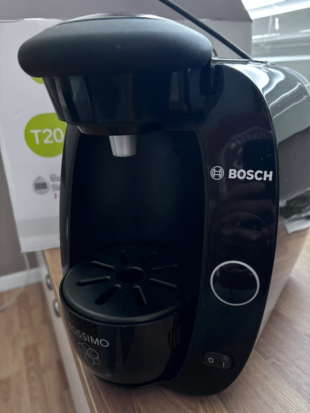 Bosch Tassimo T20 Single Cup Coffee Machine - photo 3