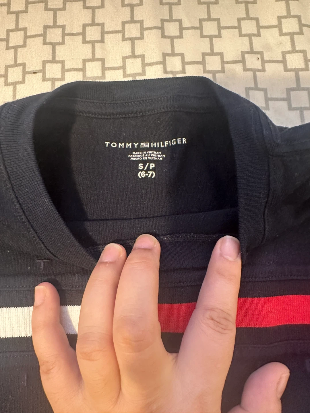 Tommy Hilfiger Shorts & T-Shirt Set size 6-7 - photo 3