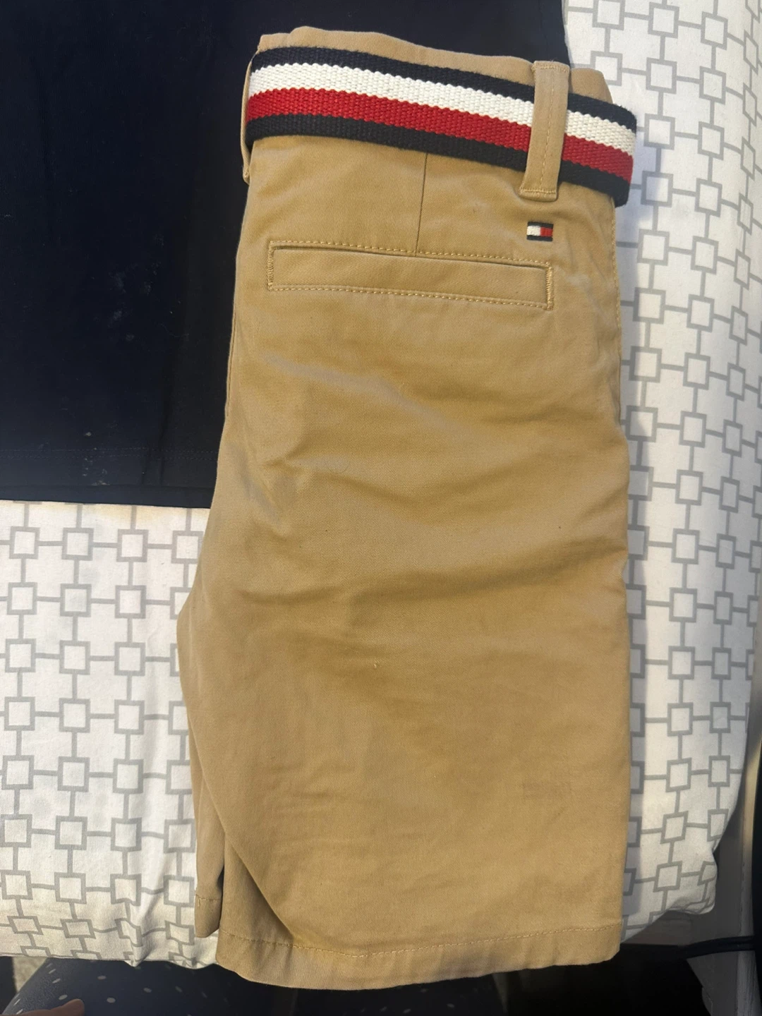 Tommy Hilfiger Shorts & T-Shirt Set size 6-7 - photo 4