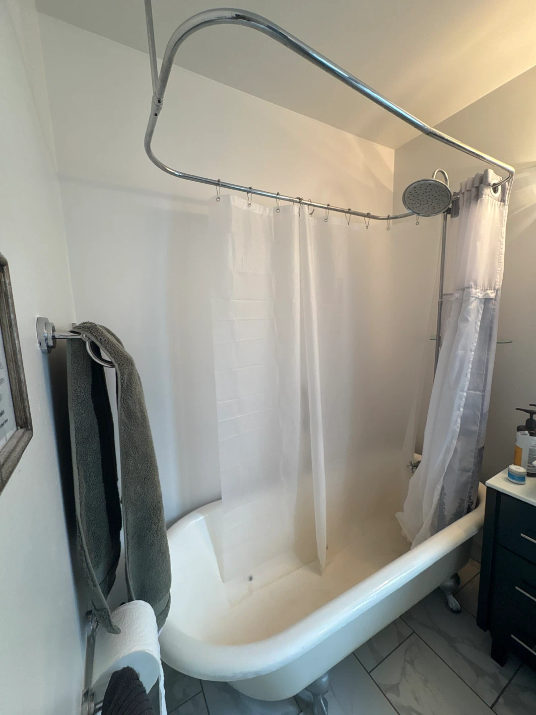 Clawfoot Bathtub with Shower Enclosure - photo 2