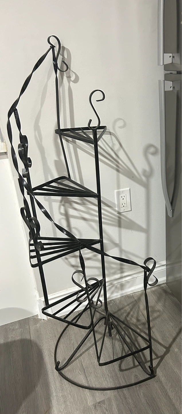 Black Metal Stairs Plant Stand