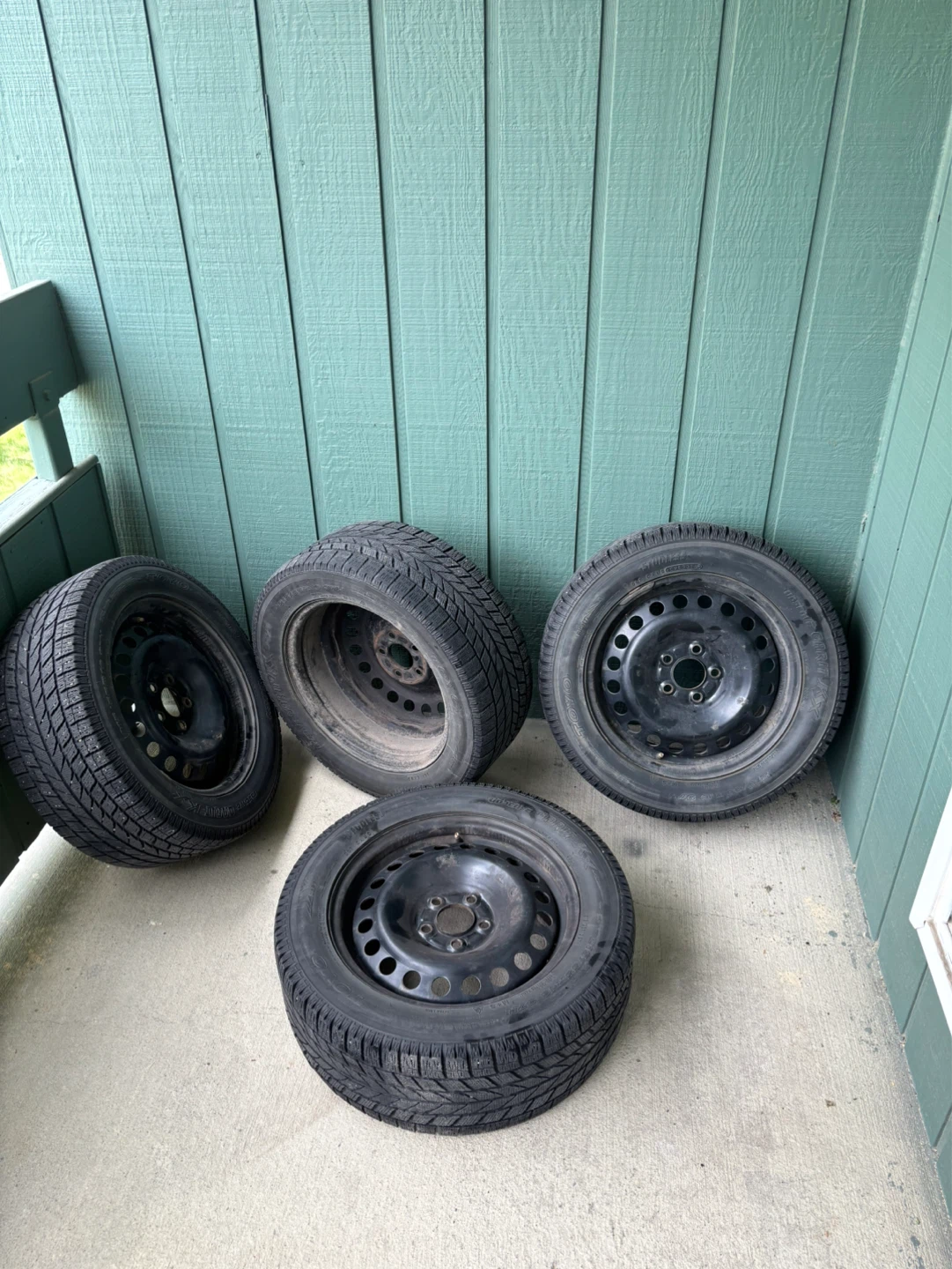 TOYO Studless Winter Tires with Rims 215/55R16 97H