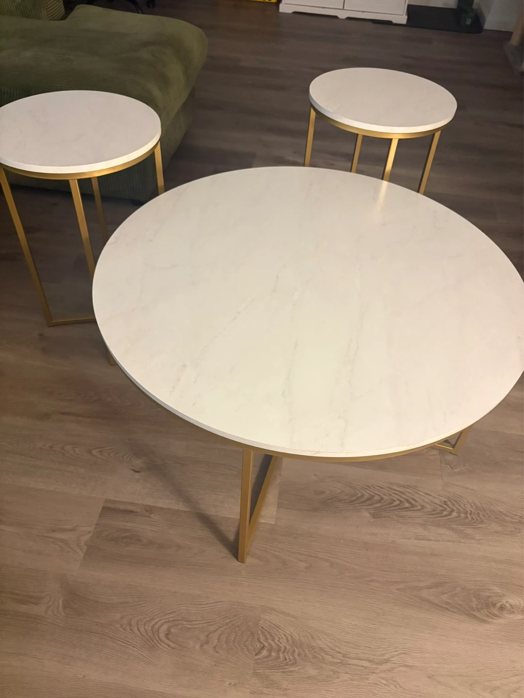 Coffee table with 2 end tables - photo 2