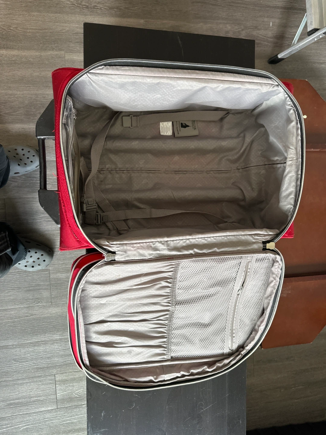 Skyway Red Rolling Suitcase - photo 2