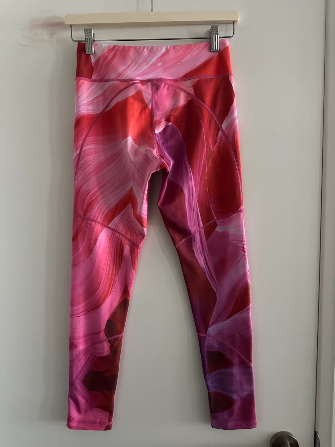 NUBYÉN Pink Abstract Print Leggings Size S - photo 2