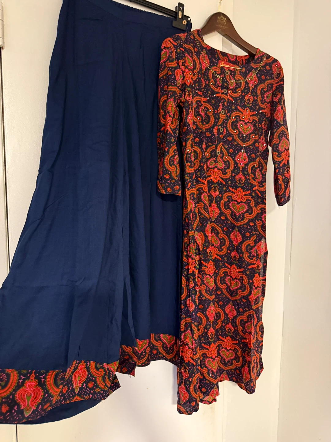 Saachi Women's Kurta and Palazzo set( New) - photo 2