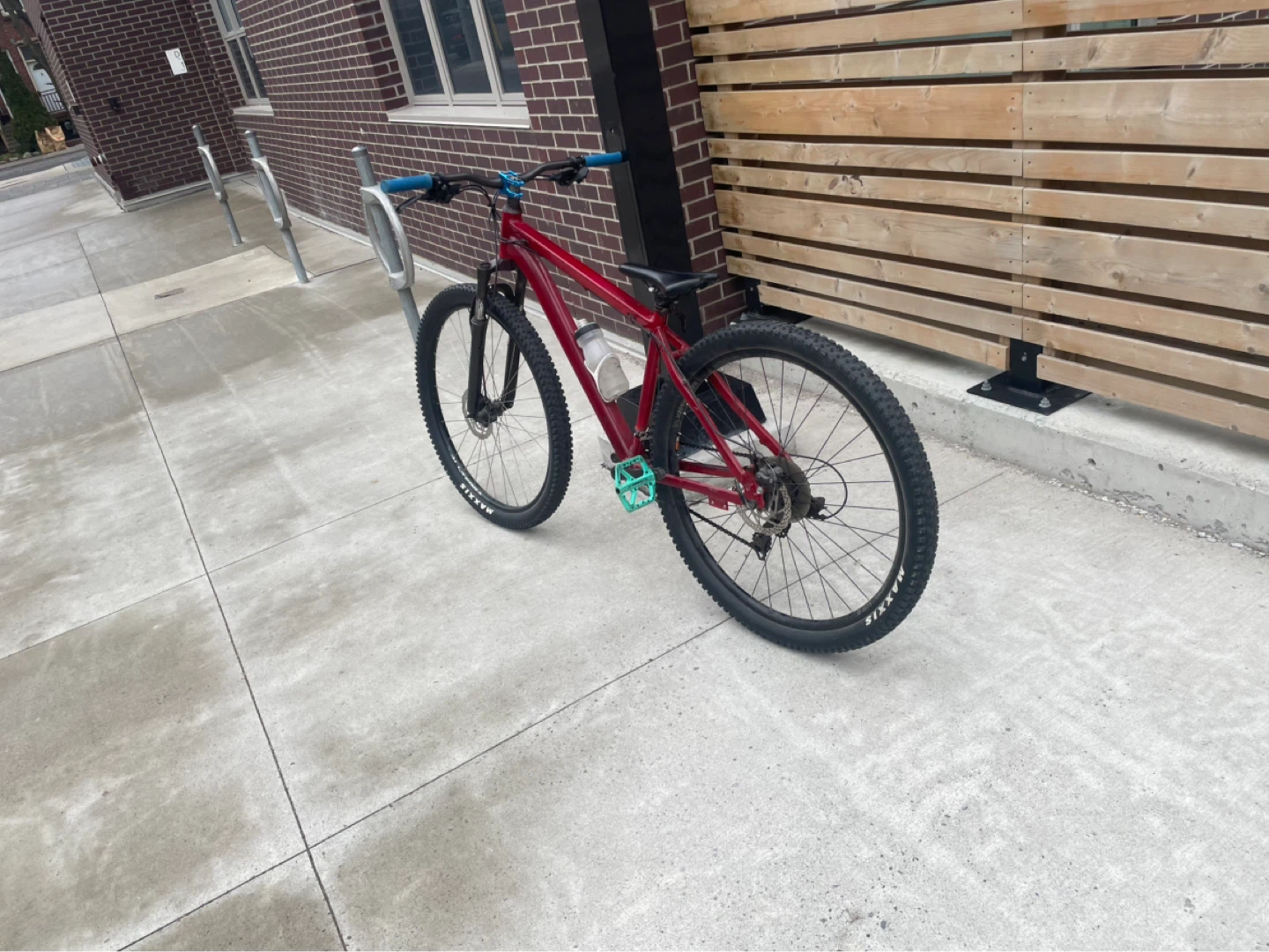 Red Mountain Bike - photo 2