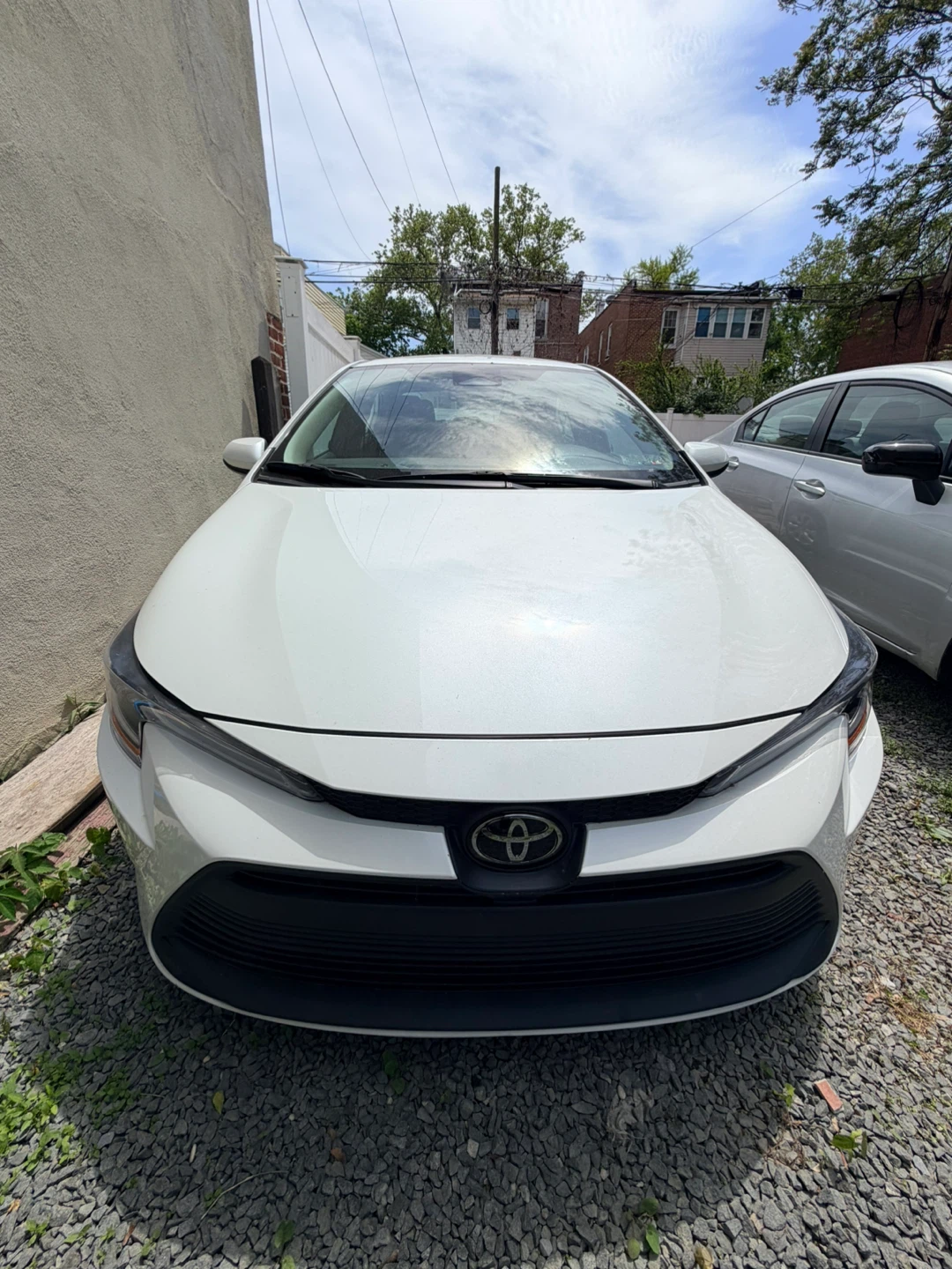 2024White Toyota Corolla LE Sedan clean title - photo 4