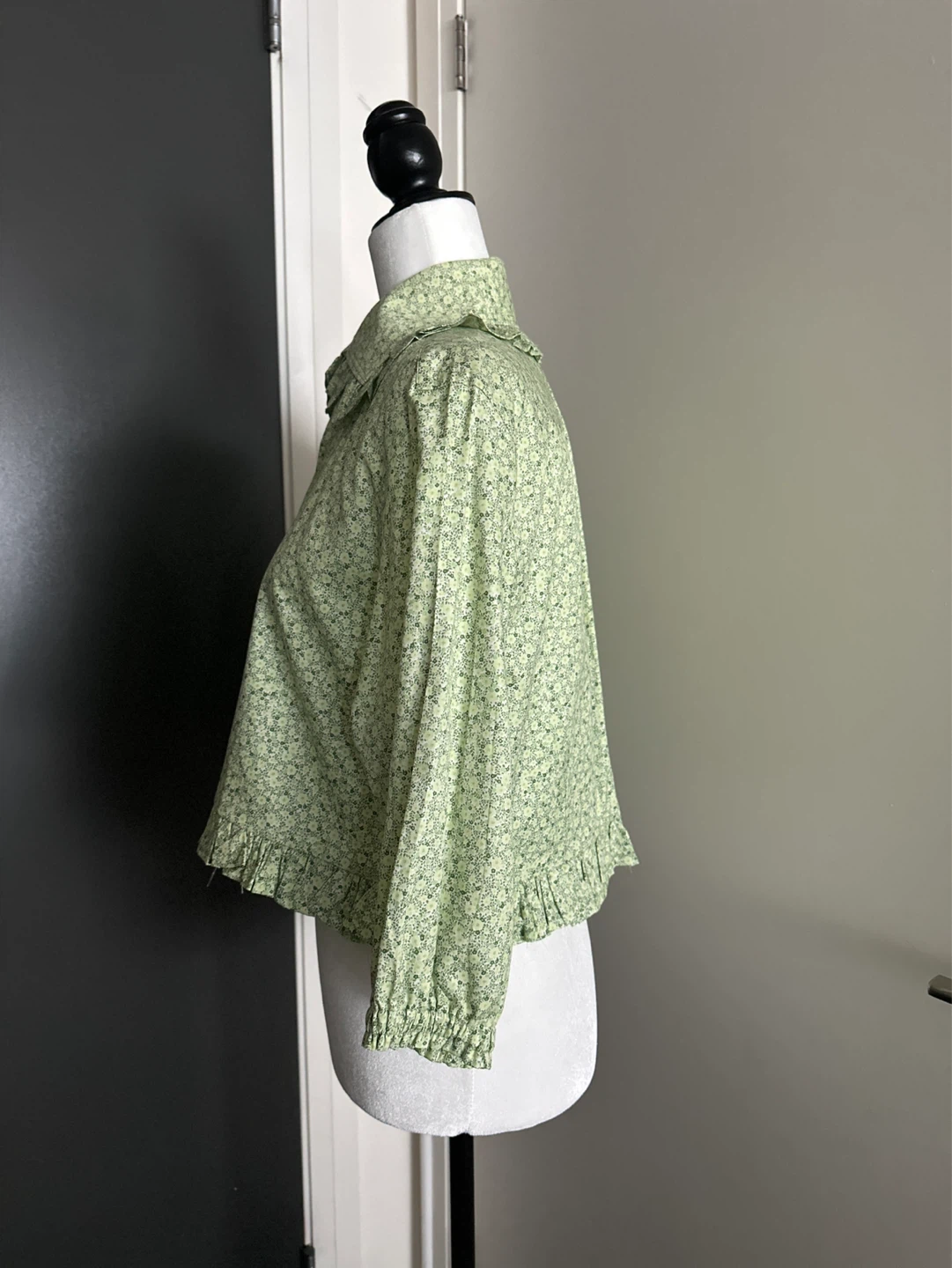 Upcycled Banana Republic shirt M - photo 4