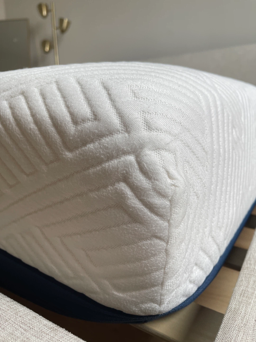White Queen Size Mattress - photo 2