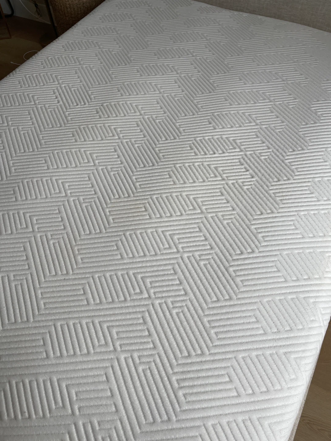 White Queen Size Mattress - photo 3