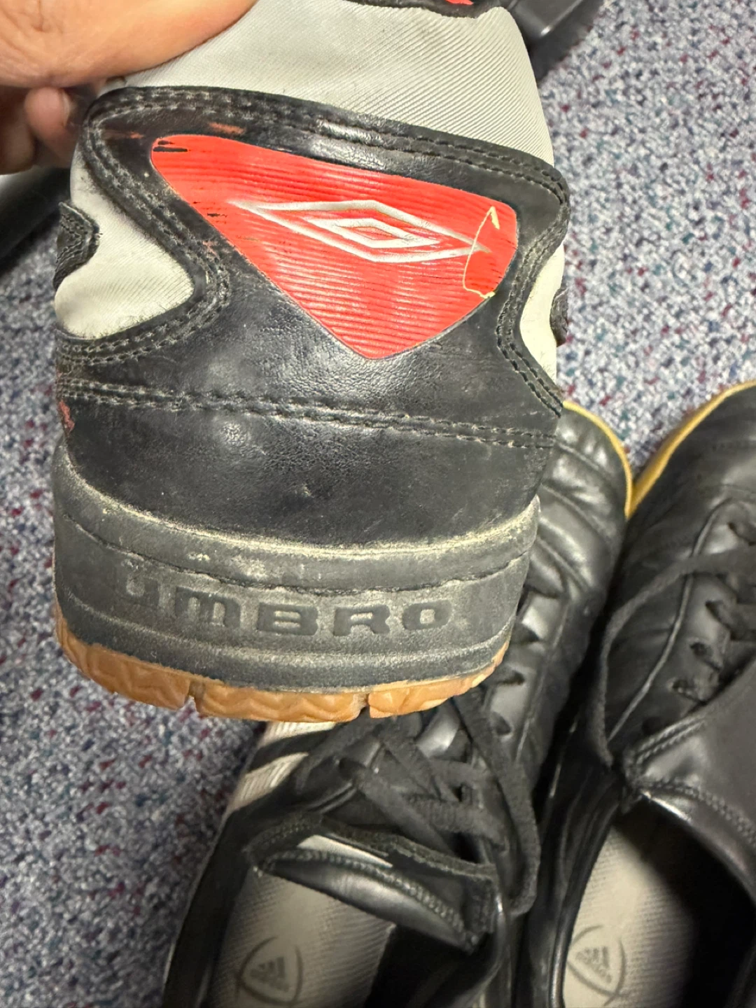 Umbro Indoor Soccer Shoes - photo 2
