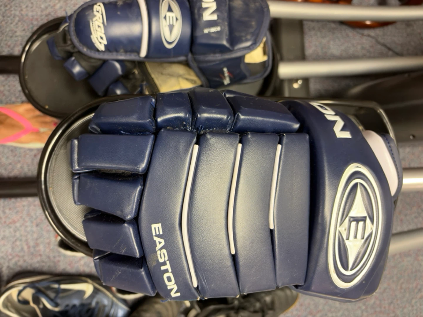 Easton Synergy 500 Hockey Gloves - photo 2