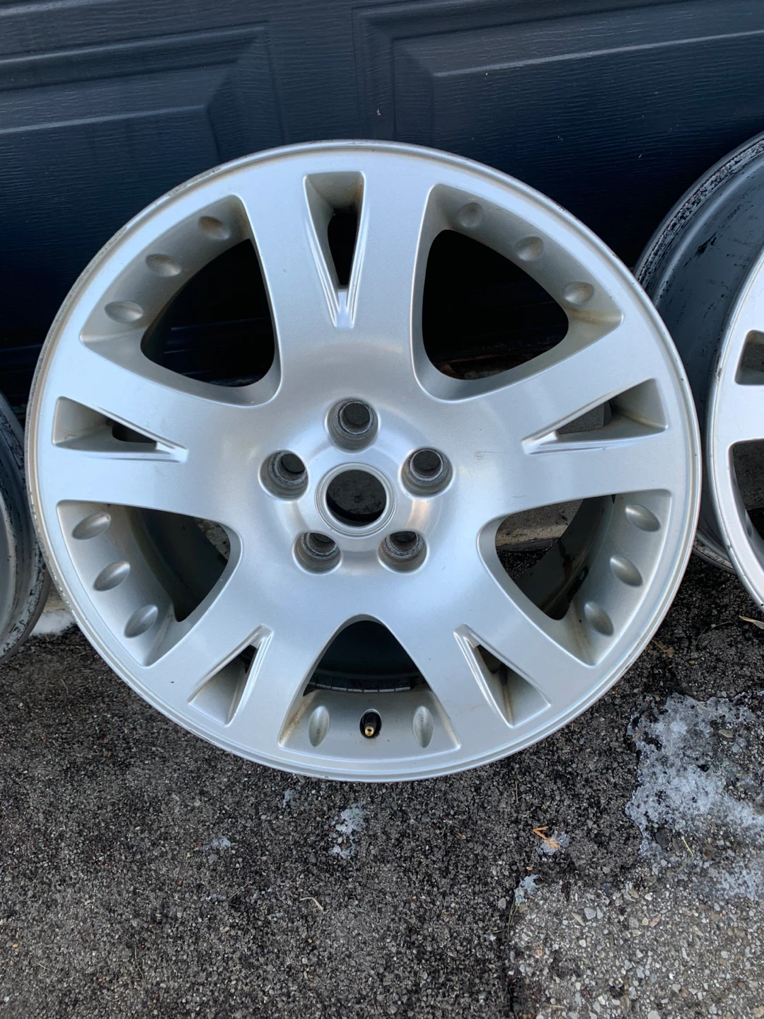 Set of 4 Silver Alloy Wheels - photo 5