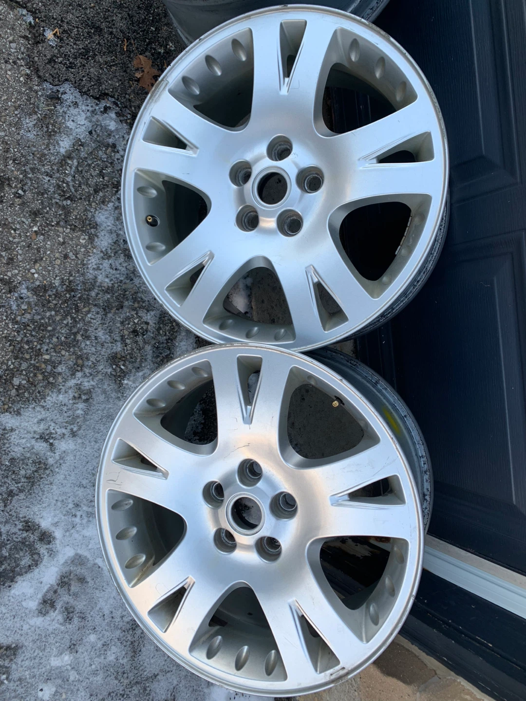 Set of 4 Silver Alloy Wheels - photo 2