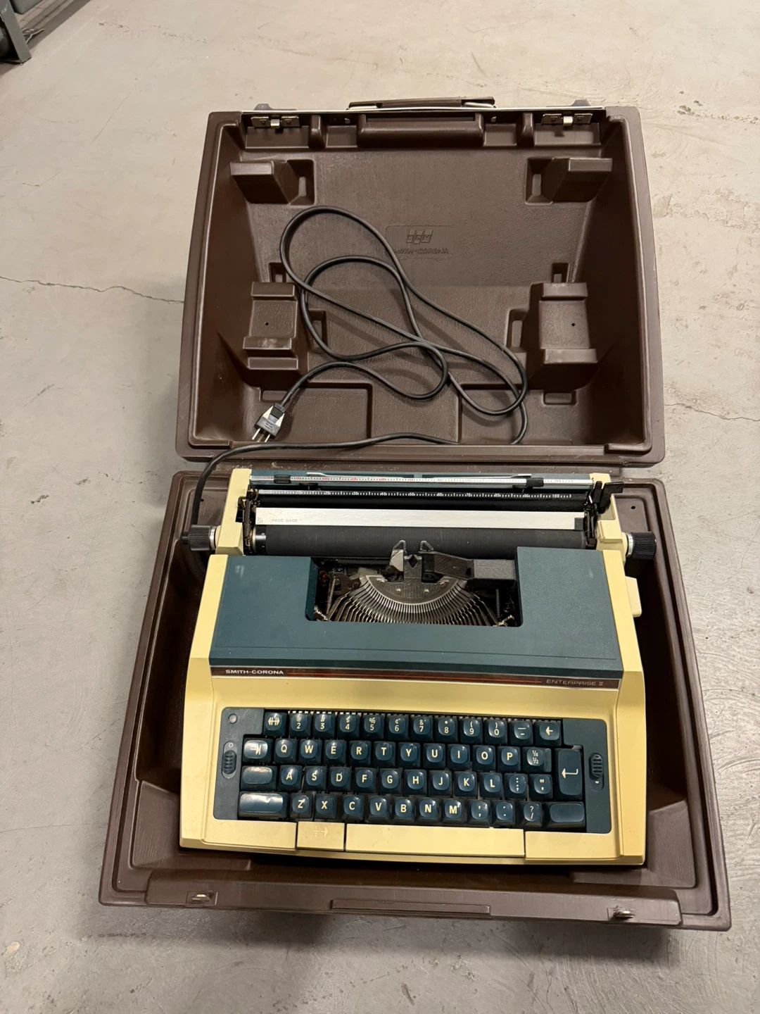 Smith-Corona Enterprise II Typewriter