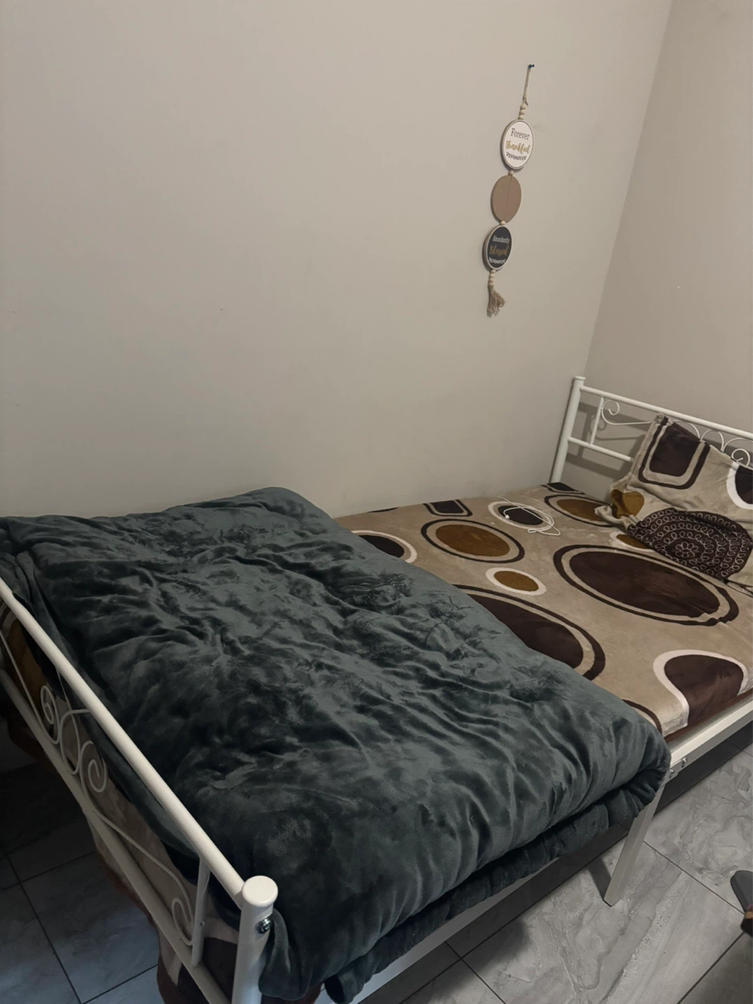 White Metal Twin Bed Frame with mattress