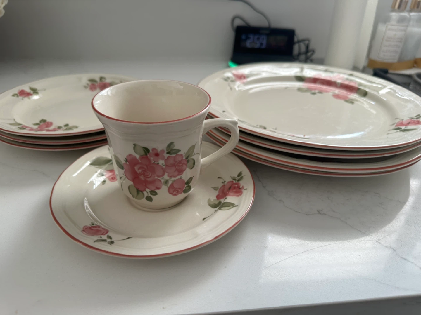 Floral Tea Cup and Saucer Set with Plates - photo 2
