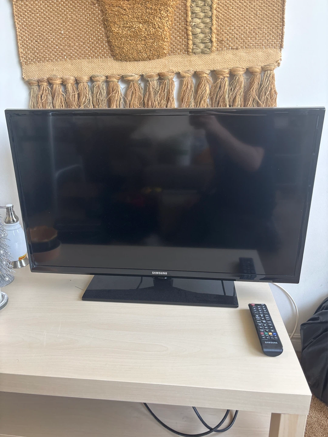 Samsung 32" Flat Screen TV